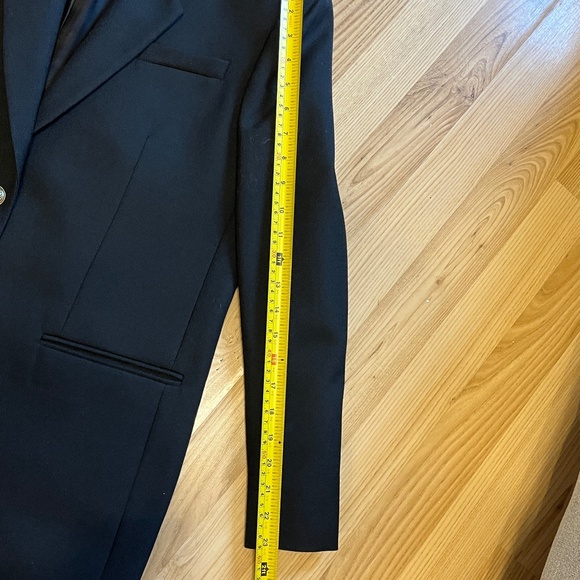 The Kooples (38/6) boxy, oversize wool blazer with gold buttons, like new. - Picture 15 of 16